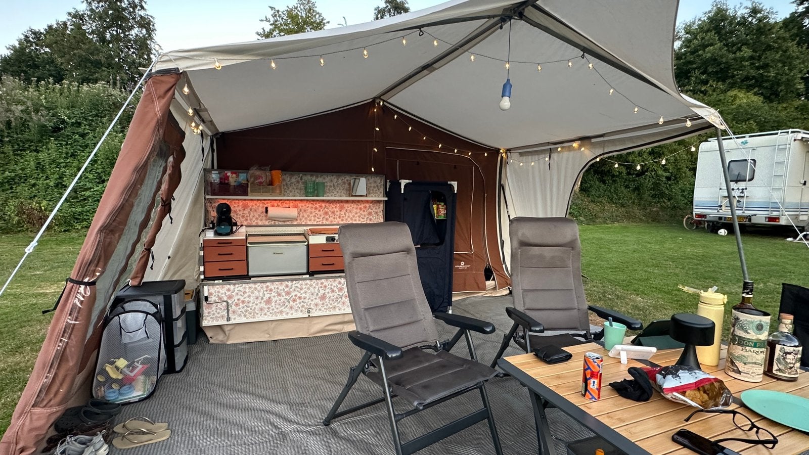 Combi-camp country 2009 vouwwagen, Ophalen, Tot en met 4