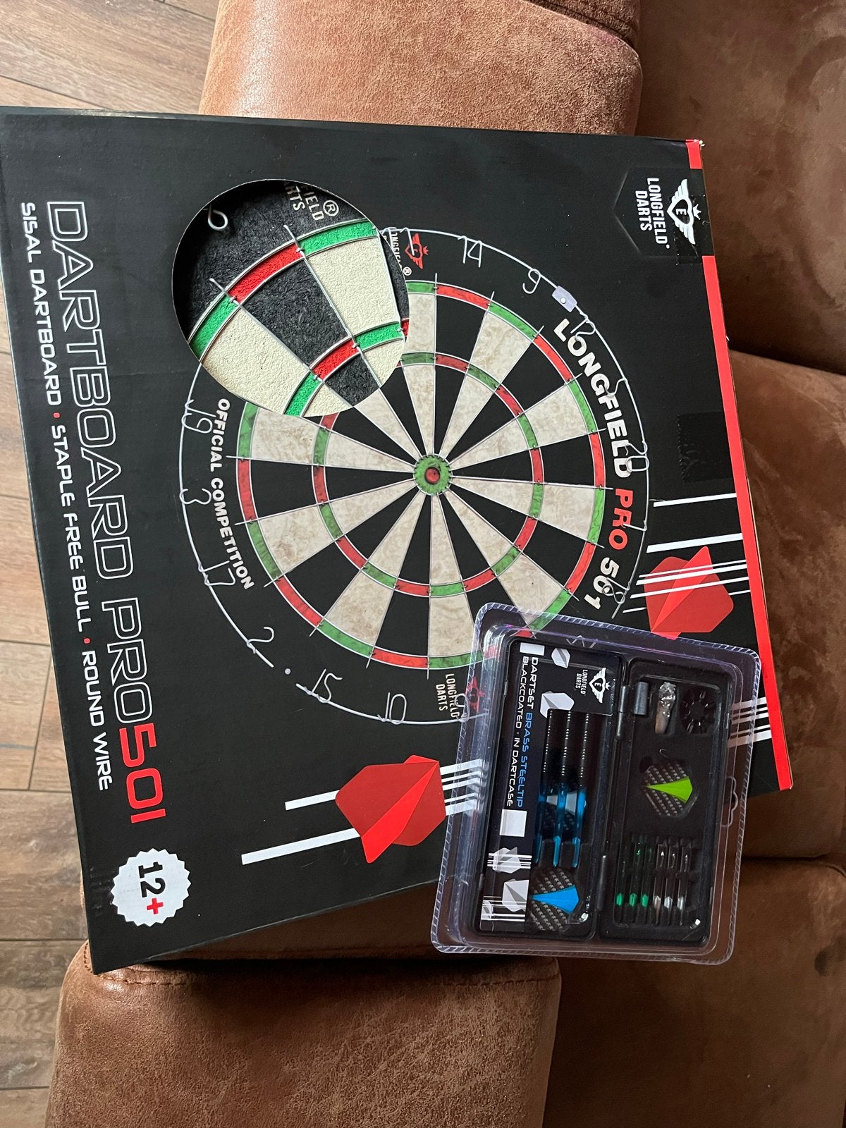 Nieuw dartbord met pijltjes in doos - Longfield Pro 501, Ophalen of Verzenden, Nieuw, Dartbord met pijlen