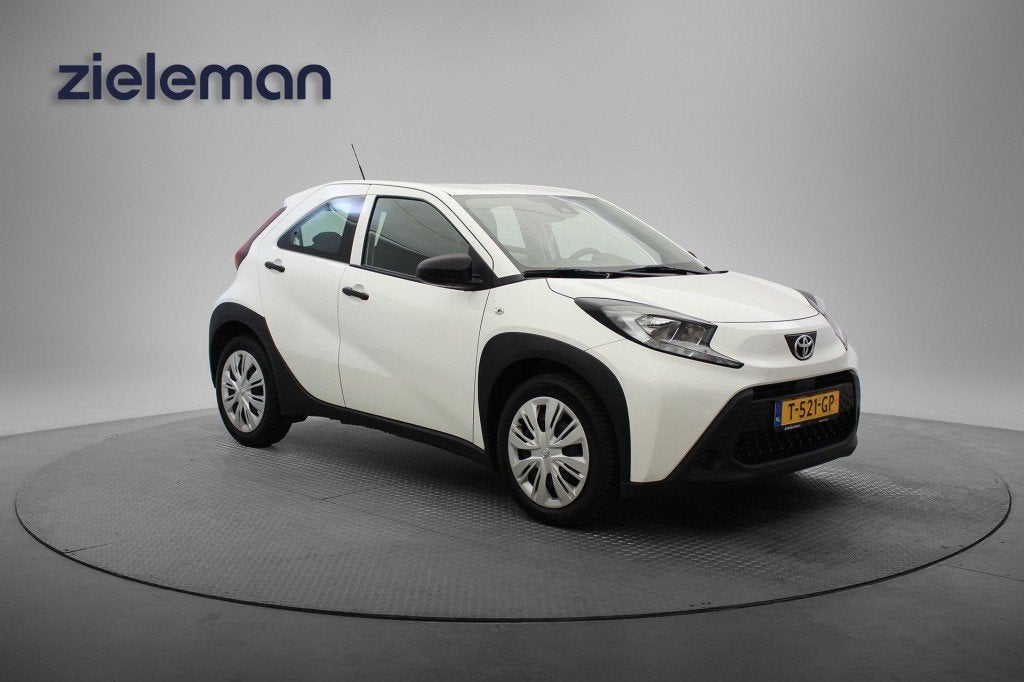 Toyota AYGO X 1.0 VVT-i MT - Carplay, Adaptive Cruise, Airco, Auto's, 31 €/maand, Met garantie (alle), 4 stoelen, Wit
