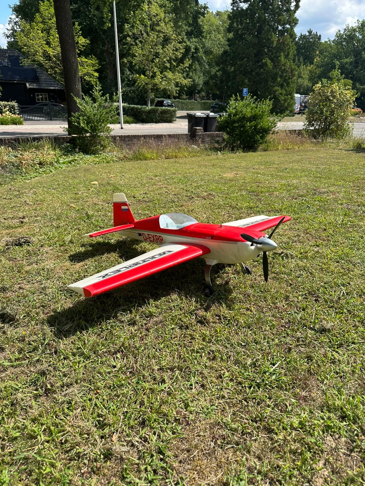 Extra Multiplex 300S RC modelvliegtuig- Spanwijdte 120 cm, Hobby en Vrije tijd, Modelbouw | Radiografisch | Vliegtuigen, Ophalen