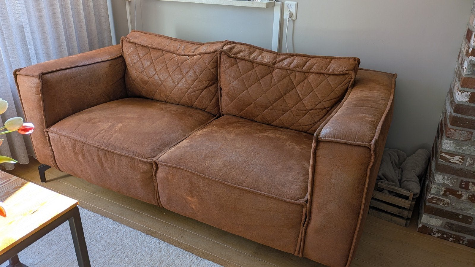 2 mooie cognac kleurige banken met omkeerbare kussens!, Huis en Inrichting, Ophalen, Zo goed als nieuw, 75 tot 100 cm