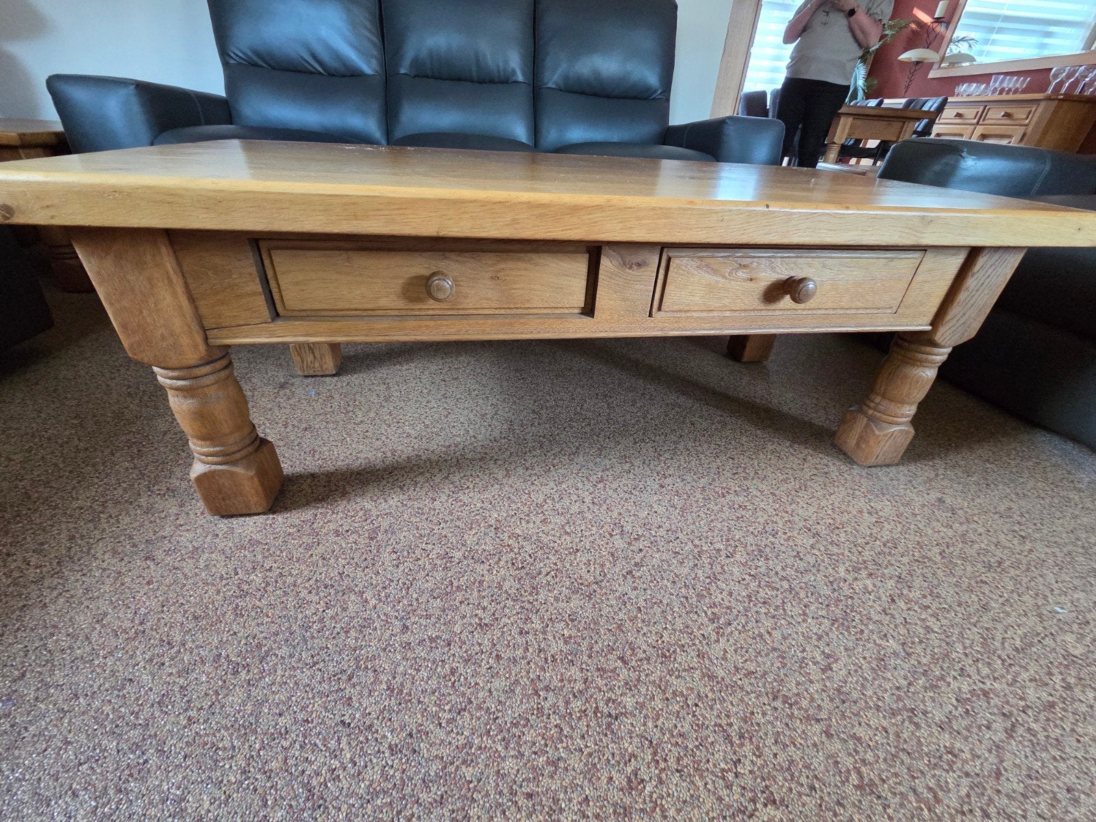 Robuuste eikenhouten salontafel met lades, Huis en Inrichting, Tafels | Salontafels, Ophalen, Gebruikt, 50 tot 75 cm, Eikenhout