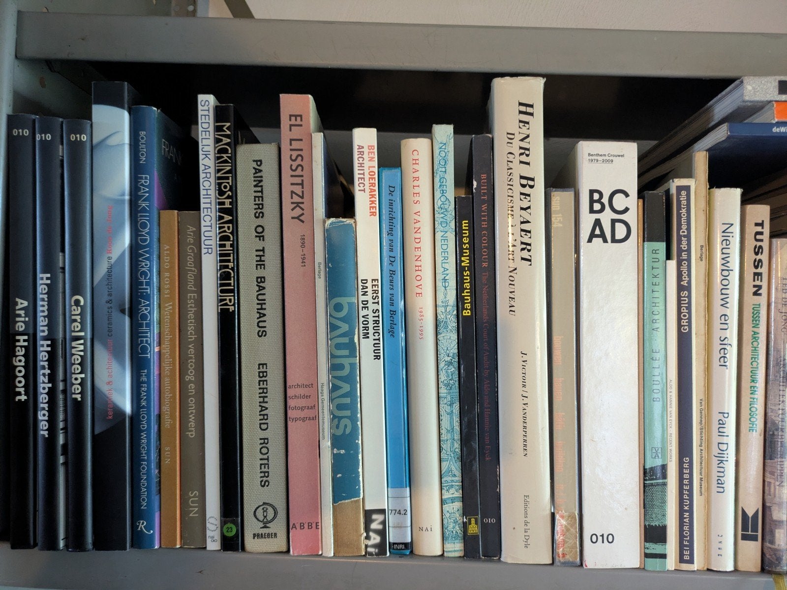 60x partij architectuur boeken Bauhaus Corbusier volkskrant, Boeken, Ophalen of Verzenden, Zo goed als nieuw, Architectuur algemeen