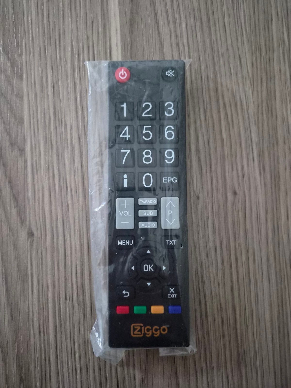 Ziggo afstandsbediening grote knoppen, Ophalen of Verzenden, Nieuw, Origineel, Tv