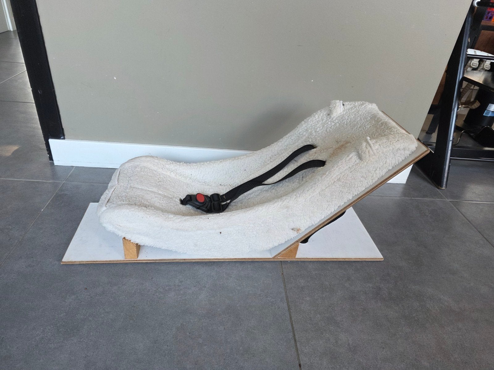 Babyschaal met bevestigingssysteem voor bakfiets, Fietsen en Brommers, Fietsaccessoires | Fietsstoeltjes, Ophalen, Gebruikt, 0 t/m 13 kg