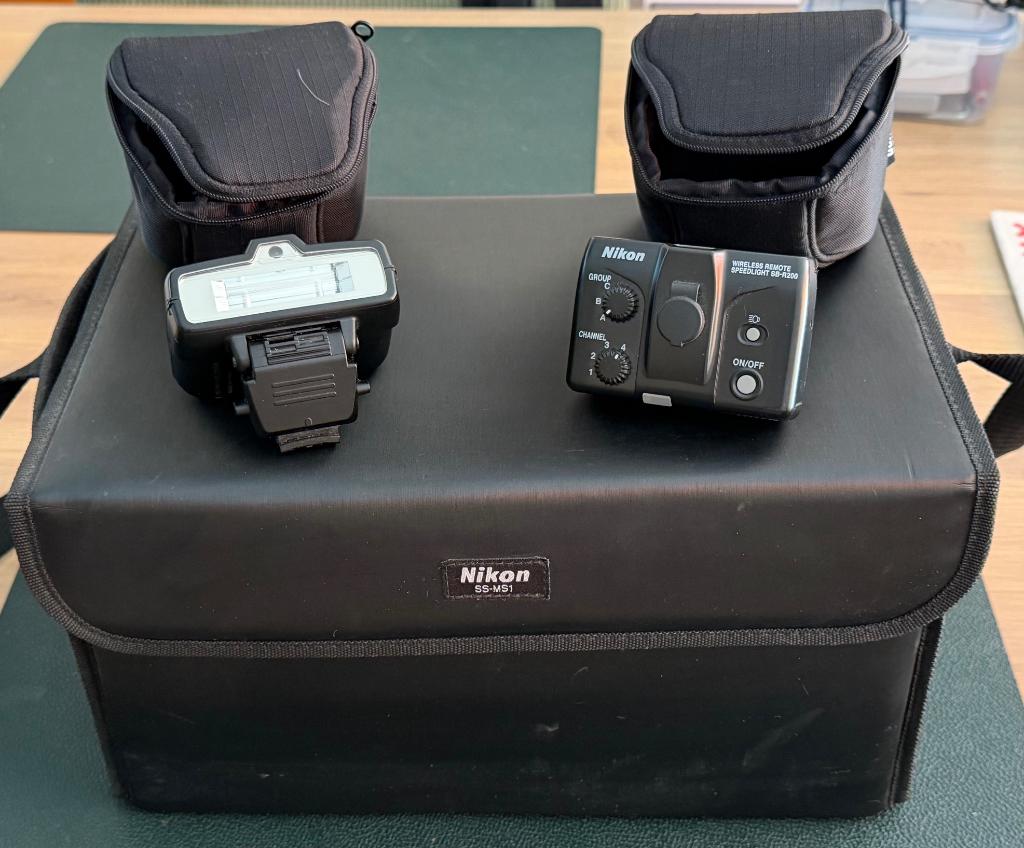 Nikon SB-R1 macro flitssset, Audio, Tv en Foto, Fotografie | Flitsers, Ophalen of Verzenden, Zo goed als nieuw, Nikon