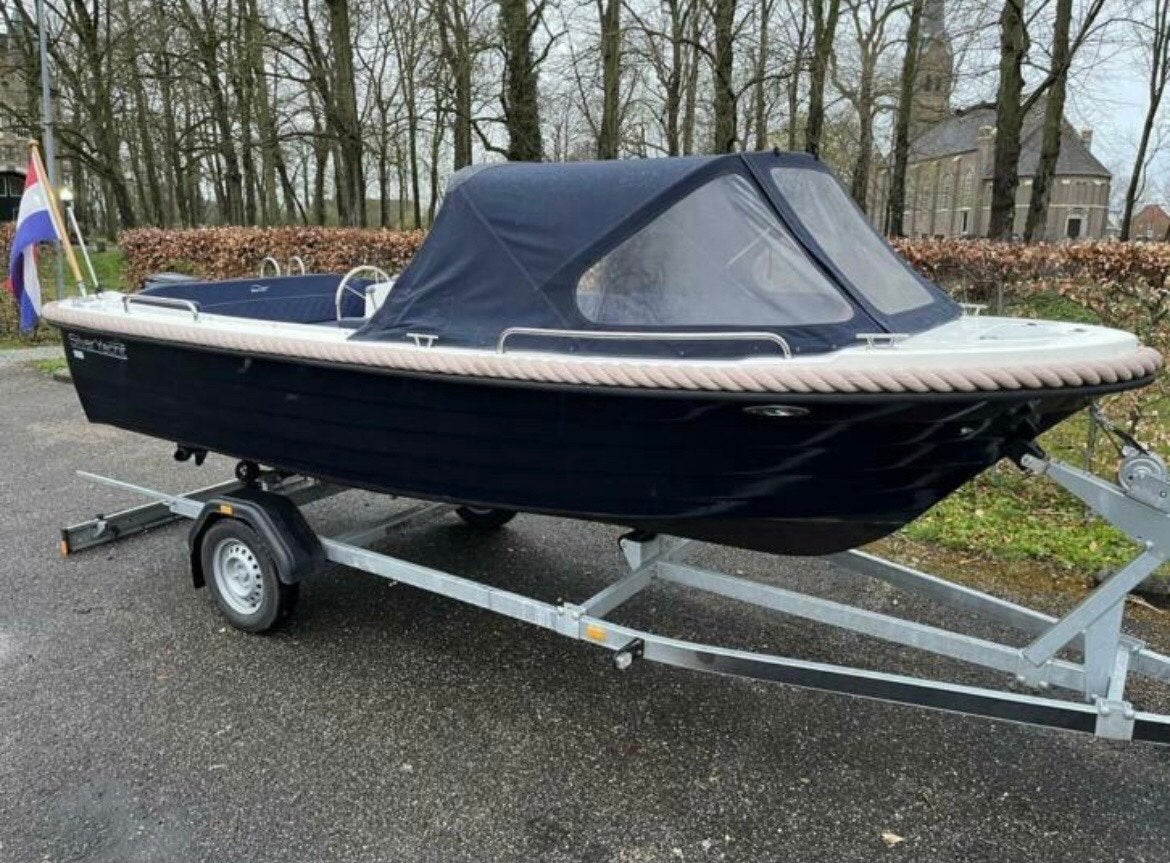 Silver Yacht 525 met Suzuki 20pk buitenboordmotor en trailer, Watersport en Boten, Motorboten en Motorjachten, Overige merken