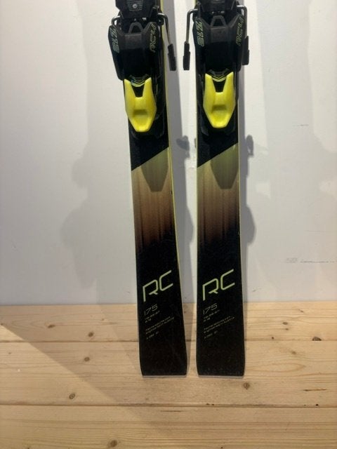 Fischer RC4 WC RC Heren Race Carveski lengte 175 cm Netjes, Sport en Fitness, Skiën en Langlaufen, 160 tot 180 cm, Ophalen of Verzenden