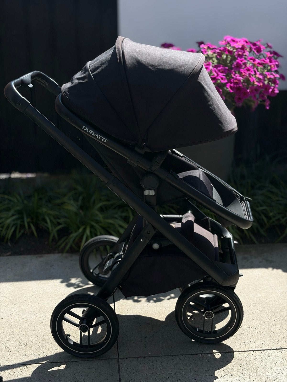 Dubatti kinderwagen met reiswieg en Maxi-Cosi adapters, Kinderen en Baby's, Kinderwagens en Combinaties, Zo goed als nieuw, Met reiswieg