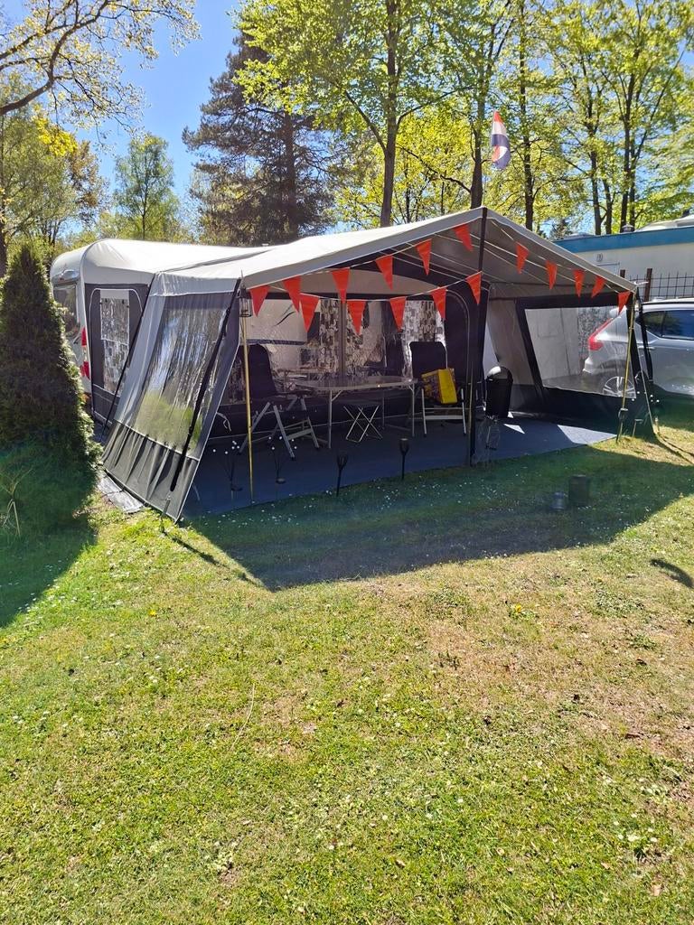 Voortentluifel, Caravans en Kamperen, Tenten, Ophalen of Verzenden, Zo goed als nieuw
