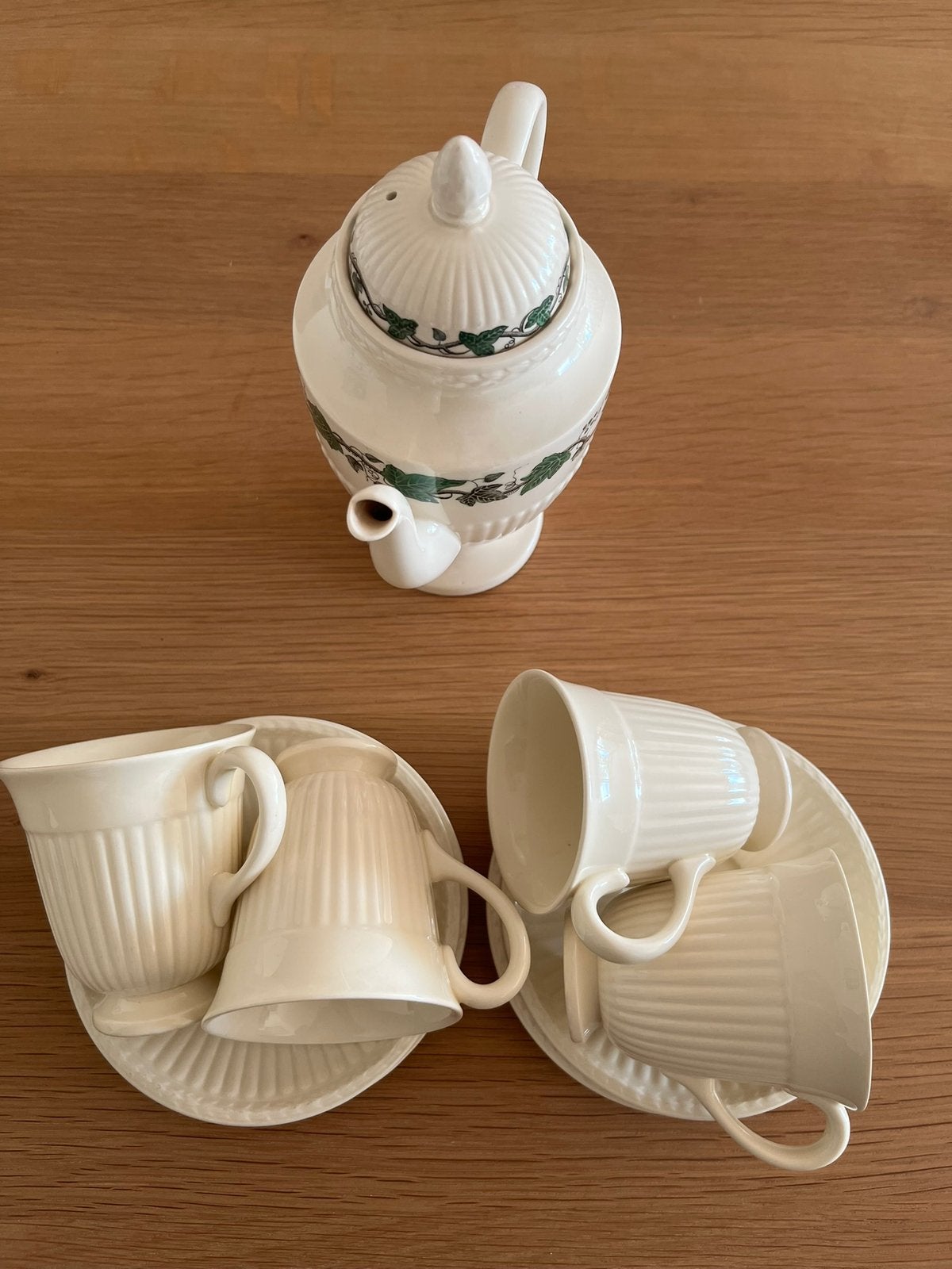 Wedgwood stratford en edme, koffiepotje en kopjes, Ophalen