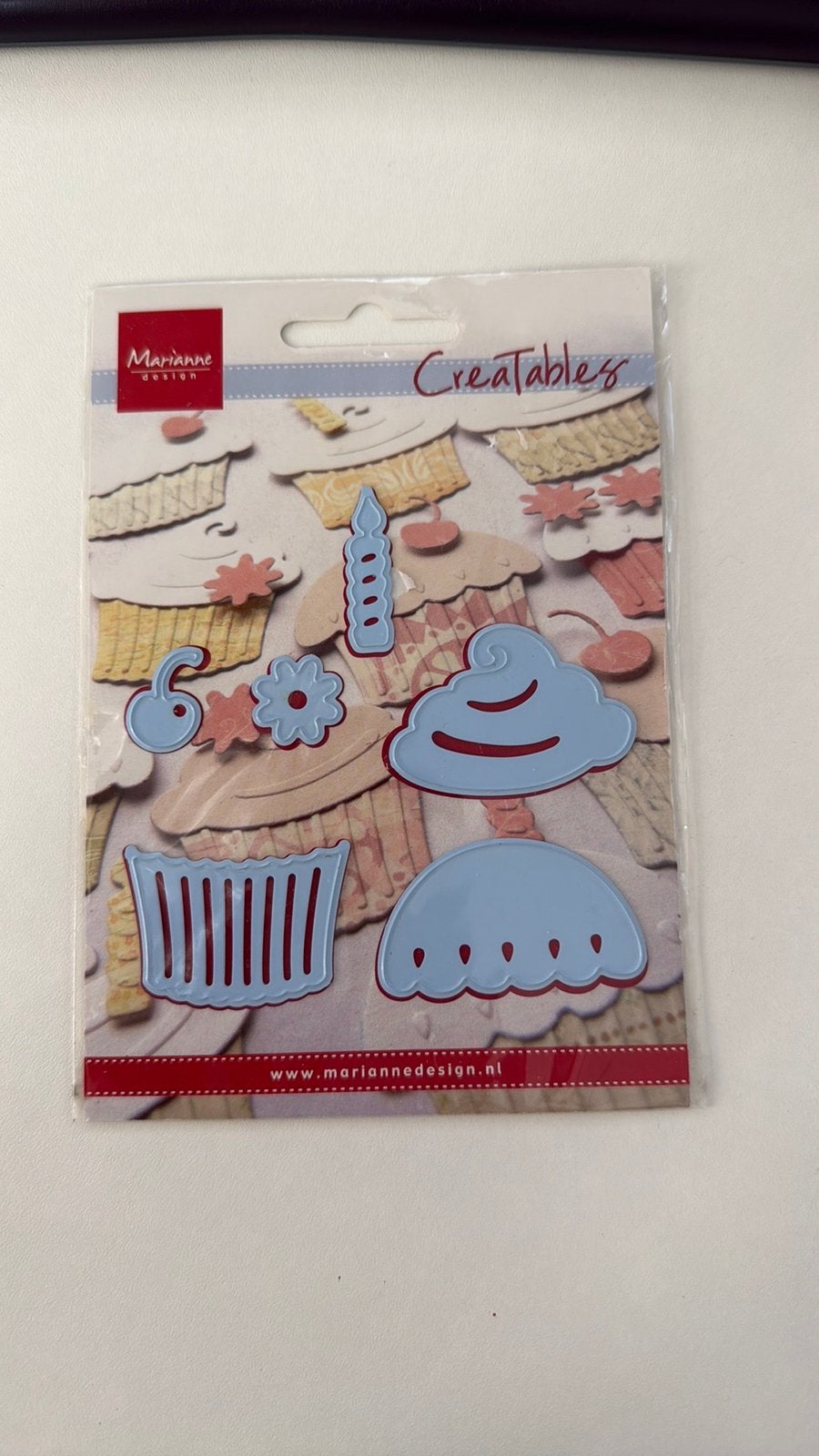 Marianne design snijmal cupcake, Ophalen of Verzenden, Zo goed als nieuw, Overige thema's, Pons of Mal