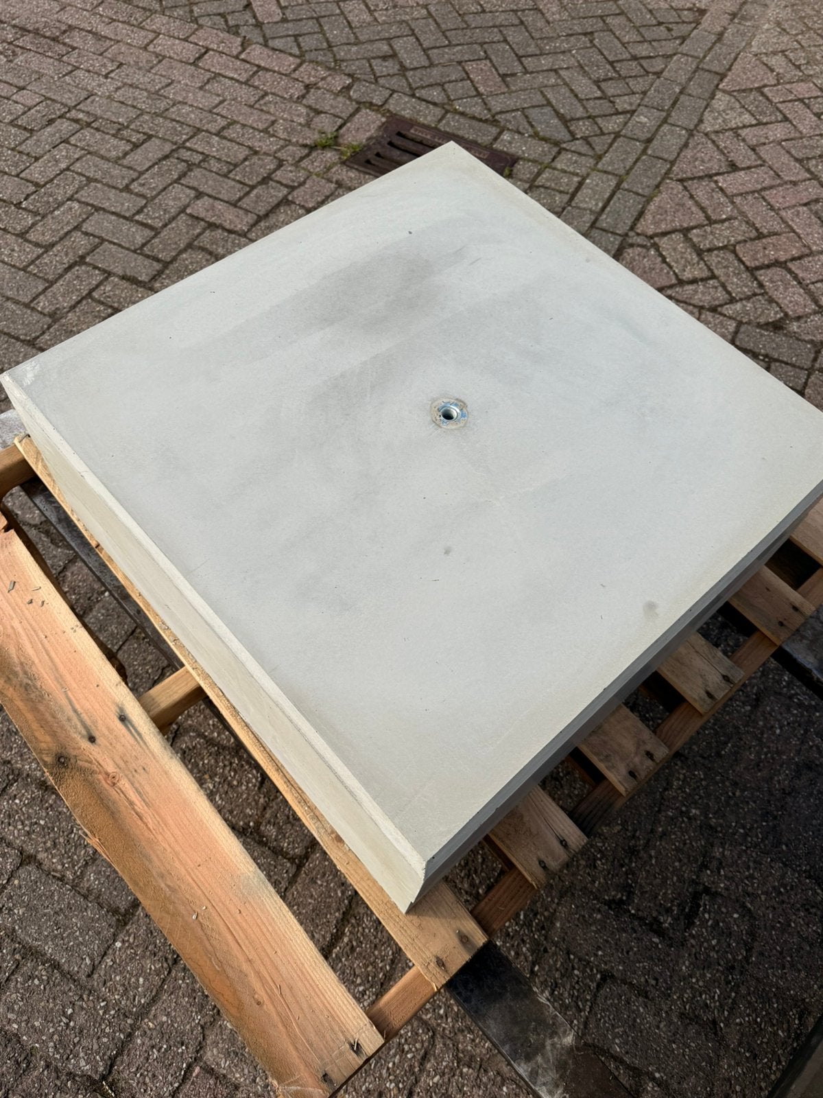 Betonnen poeren en funderingsblokken, maatwerk mogelijk, Ophalen, Cuneraweg 266, Nieuw, Koning beton