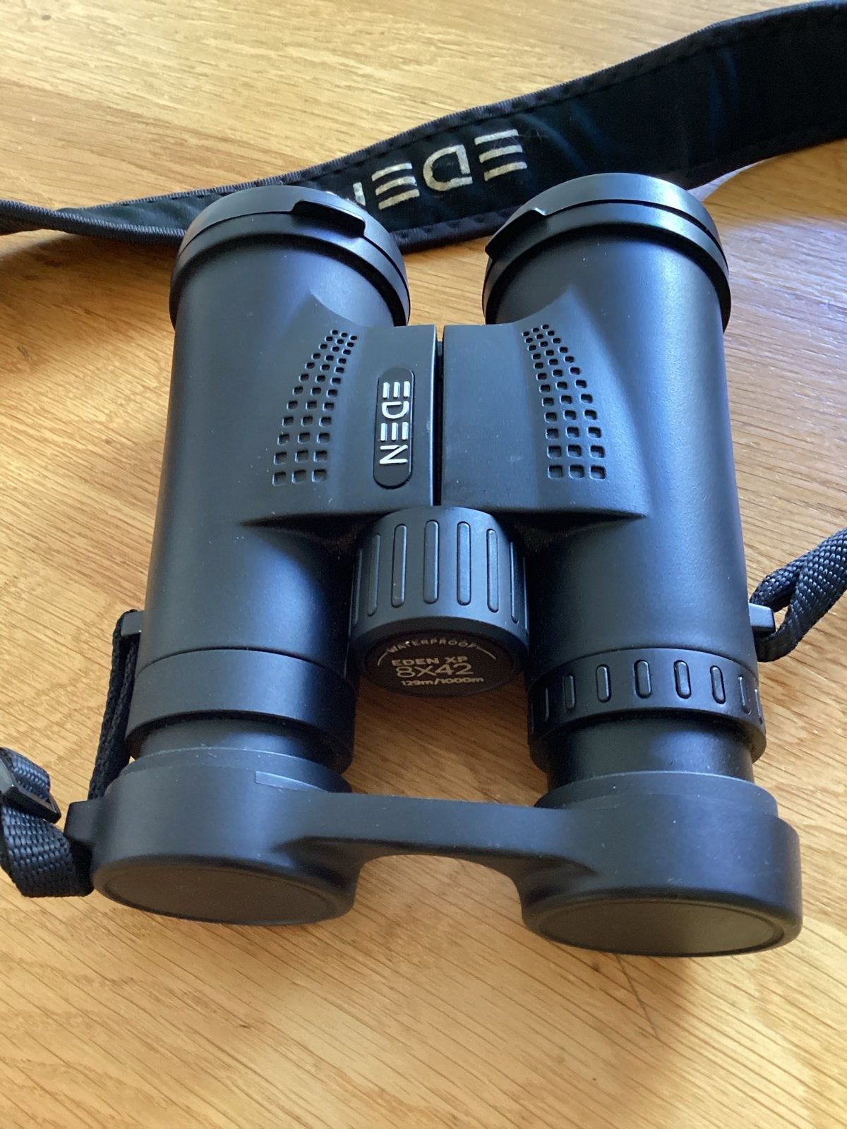 EDEN XP 8X42 Verrekijker - Waterdicht en Compact, Ophalen of Verzenden, Gebruikt, Dakkant (recht)