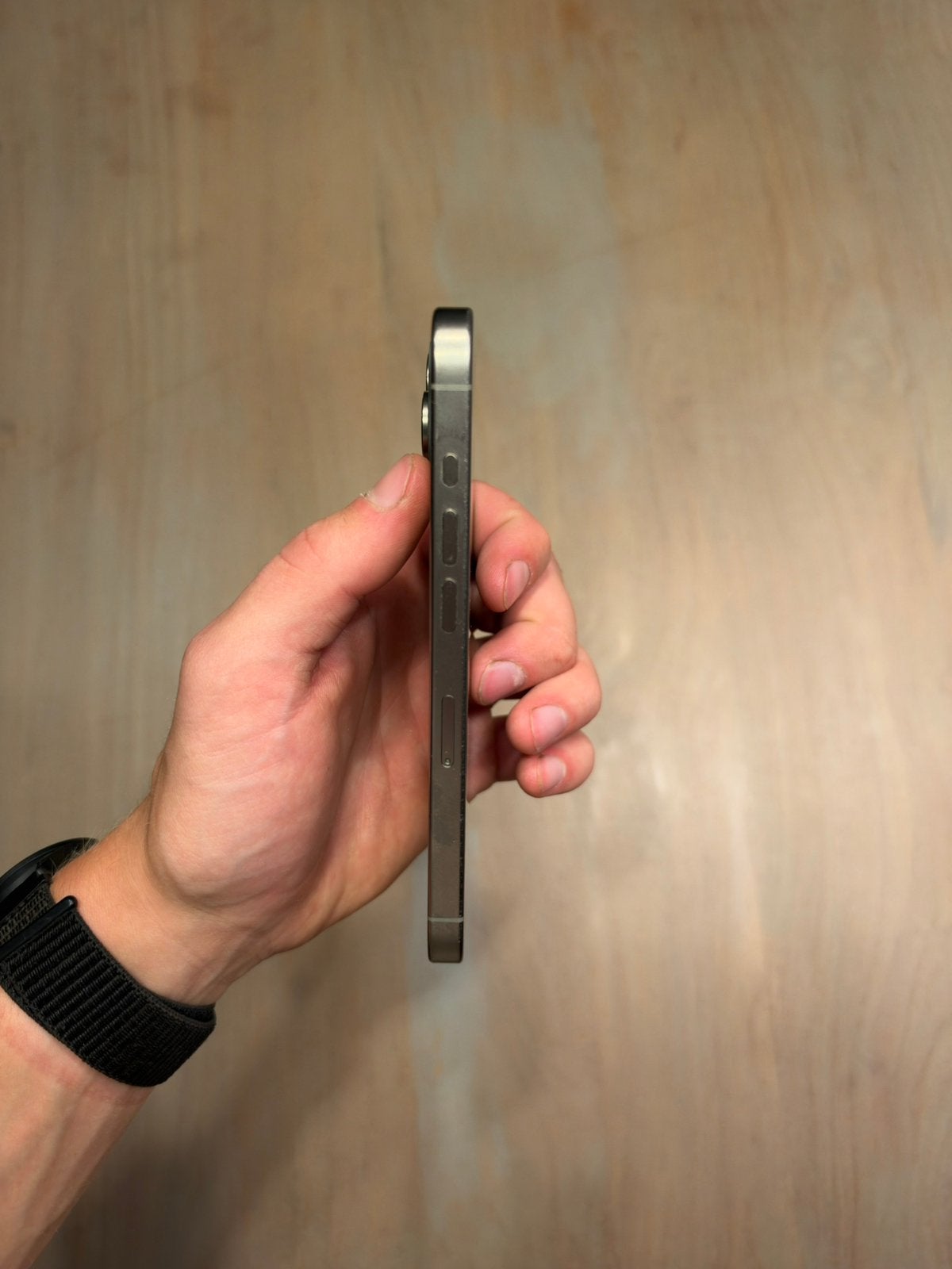 Foto 9 van Apple iPhone 15 Pro 256GB natural titanium