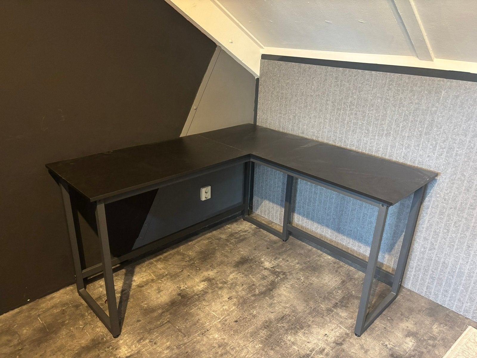 Hoek Bureau (Bobbel Home), Huis en Inrichting, Bureaus, Ophalen, Zo goed als nieuw