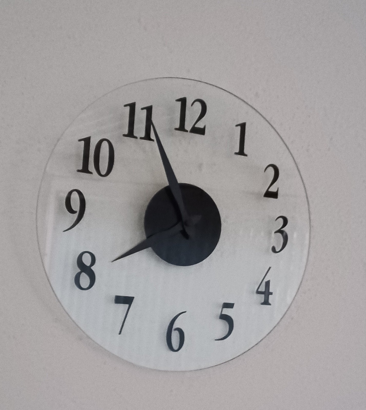 Glazen Wand Klok
35 cm, Analoog, Ophalen of Verzenden, Modern, Wandklok