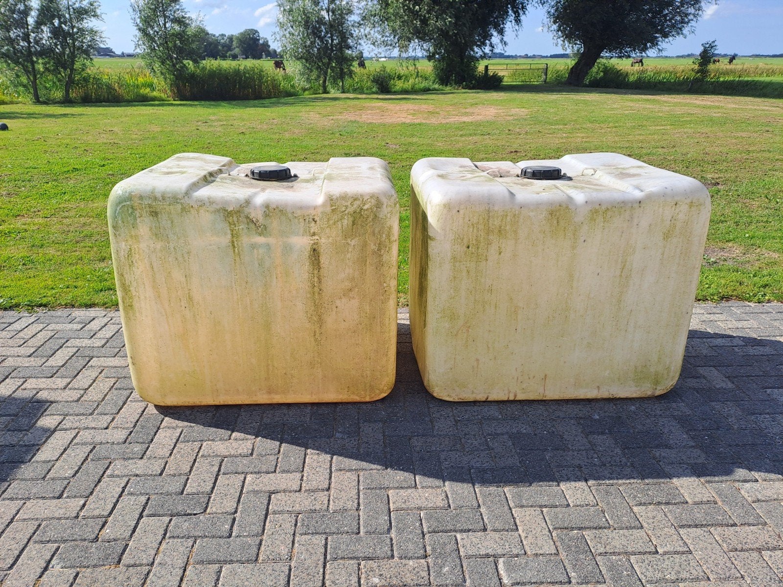2x IBC ton 250L met kraantje - GRATIS, Ophalen, Kunststof, Gebruikt, Met kraantje
