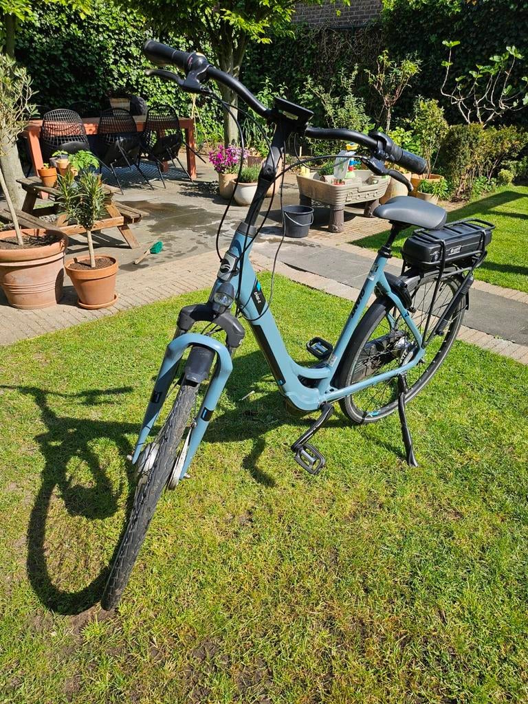 Giant e-bike met maar 1324 km, Fietsen en Brommers, Elektrische fietsen, 51 tot 55 cm, Ophalen, Zo goed als nieuw, Giant