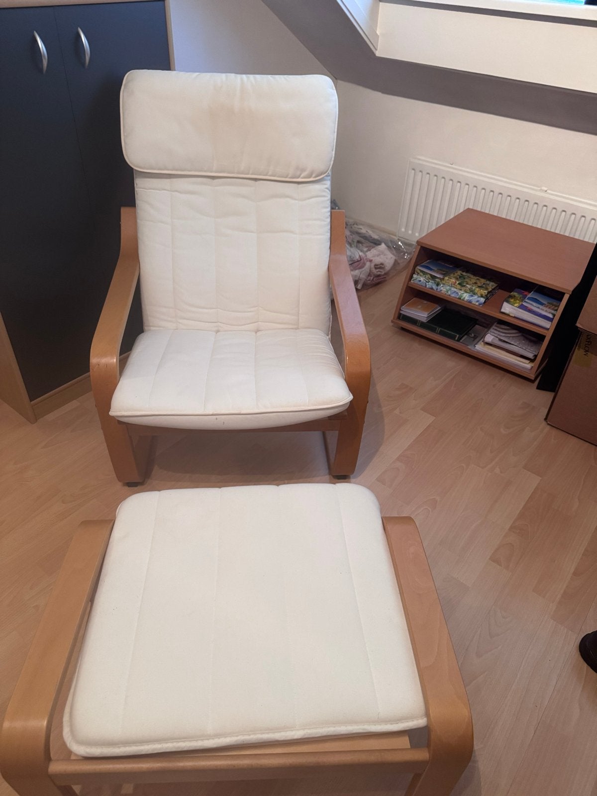 IKEA POÄNG fauteuil met voetenbank - Zo goed als nieuw, Overige kleuren, Ophalen of Verzenden, Zo goed als nieuw, Eén
