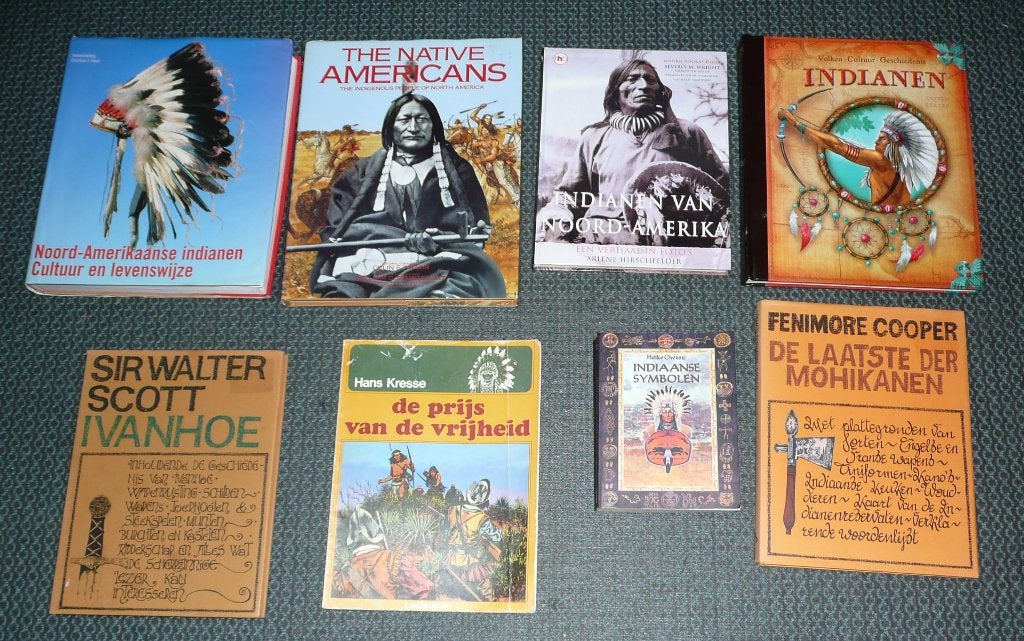 9 x indiaan indian NATIVE AMERICANS  Indianen ., Boeken, Ophalen of Verzenden, Zo goed als nieuw, Geschiedenis en Politiek
