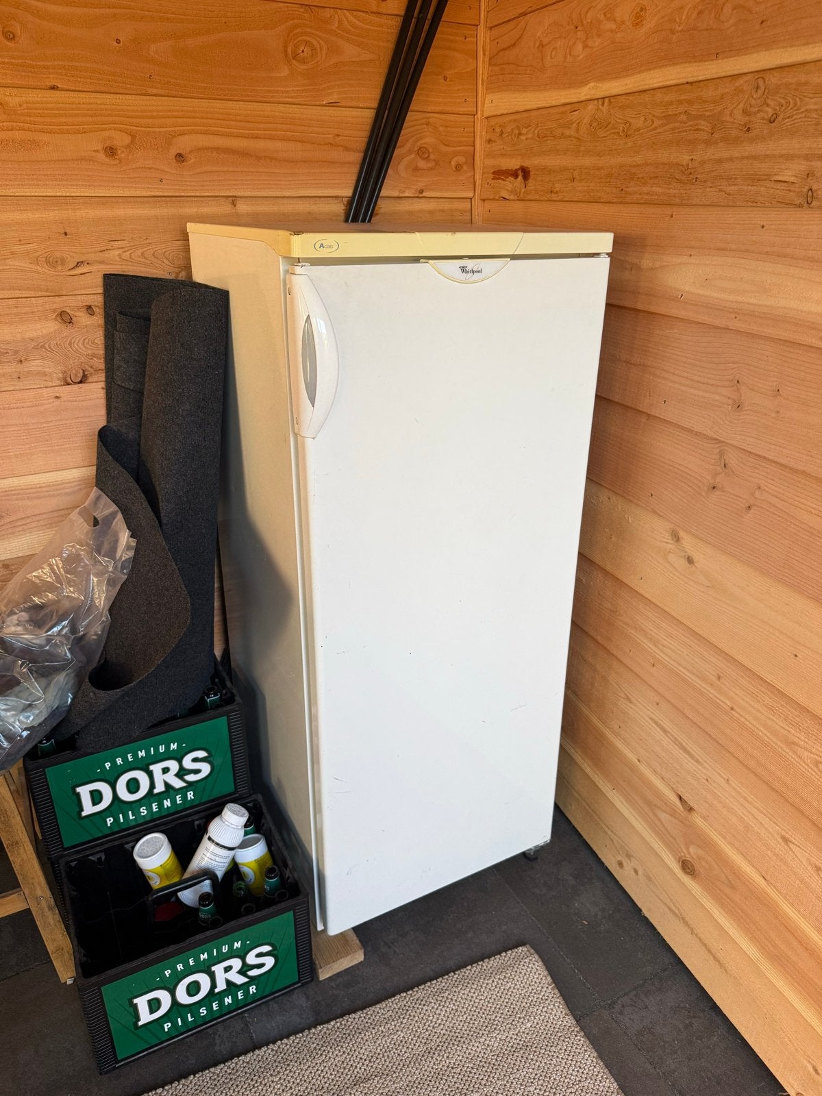 Whirlpool koelkast - Ideaal voor drankjes, 150 tot 200 liter, Gebruikt, Ophalen of Verzenden, 140 tot 160 cm