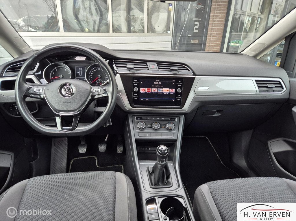 Volkswagen Touran 1.2 7PERS 56000KM DEALERONDERHOUDEN, Auto's, Voorwielaandrijving, 730 kg, Euro 6, 4 cilinders