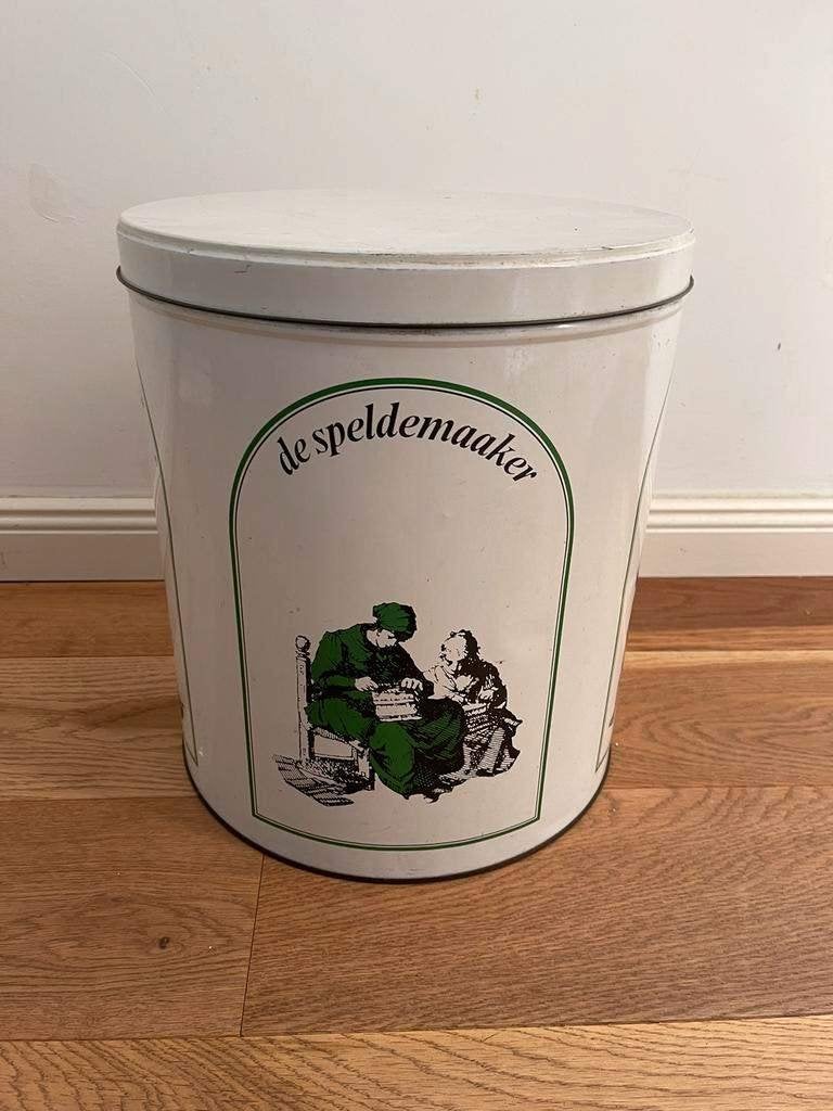 Grote trommel blik de Speldemaaker/ de smit/de kooperslaager, Verzamelen, Ophalen of Verzenden, Gebruikt, Overige