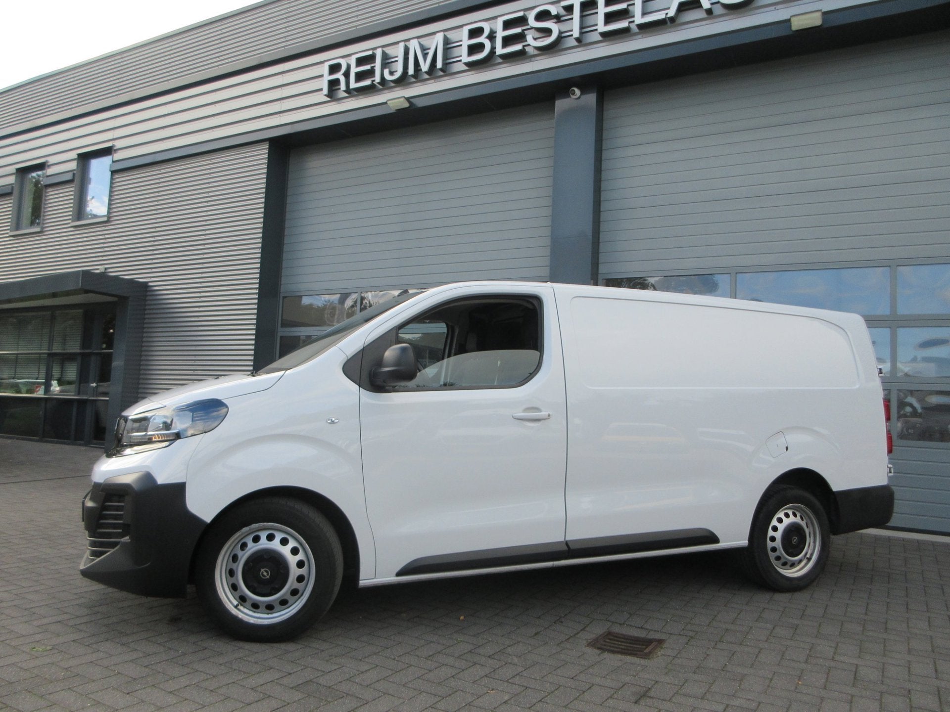 Opel VIVARO 2.0, 177pk, L3 Euro6, Airco, Navigatie, Stuurver, Stof, Gebruikt, 4 cilinders, 2500 kg