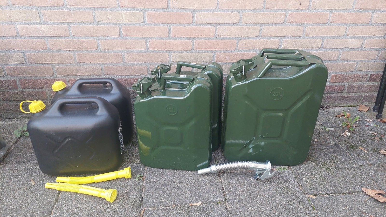 groene benzine jerrycans metaal en kunststof, Ophalen, Gebruikt, Overige typen
