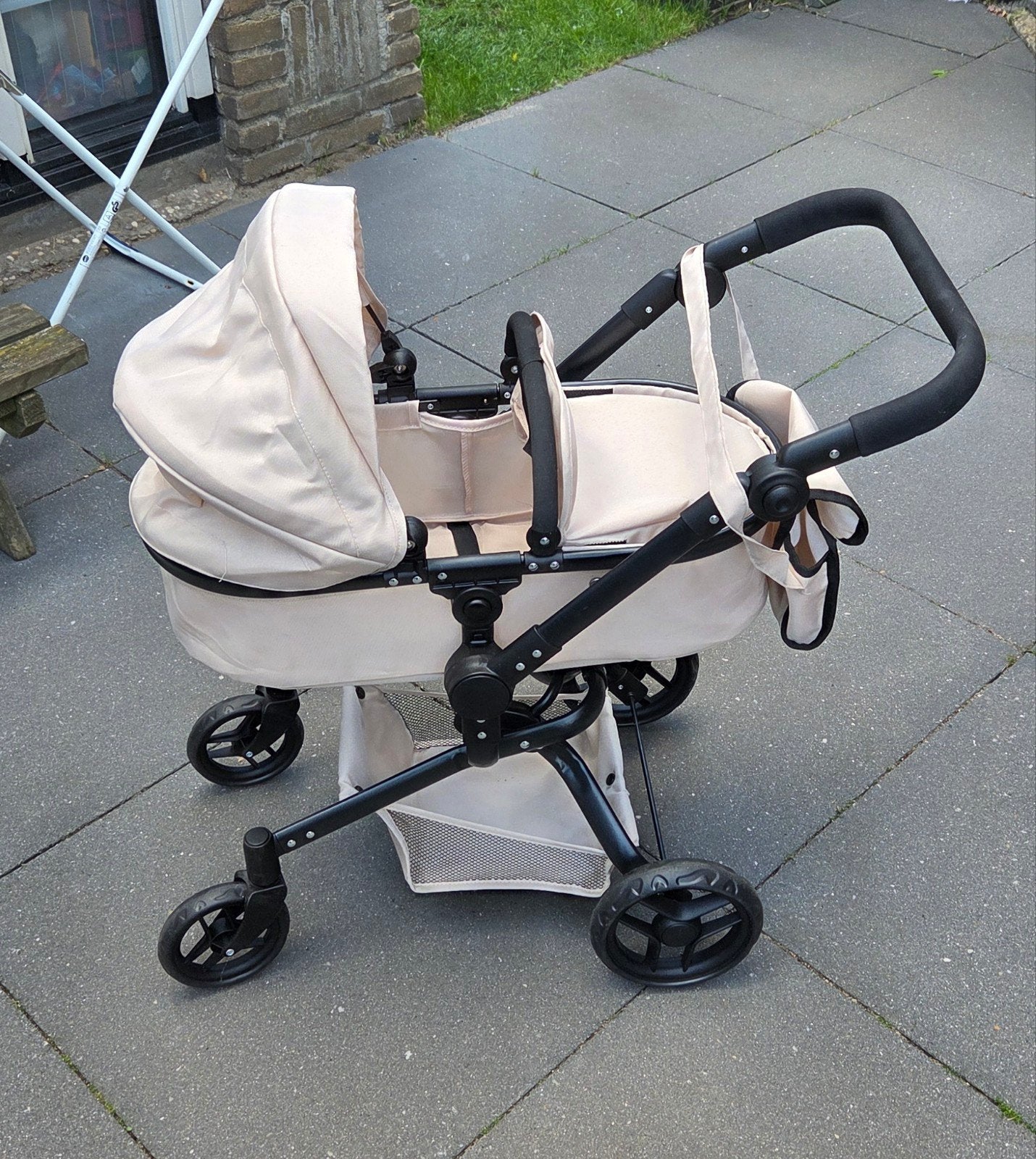Angels&Bandits Poppenwagen beige 2in1 buggy, Kinderen en Baby's, Speelgoed | Poppen, Ophalen, Zo goed als nieuw, Babypop