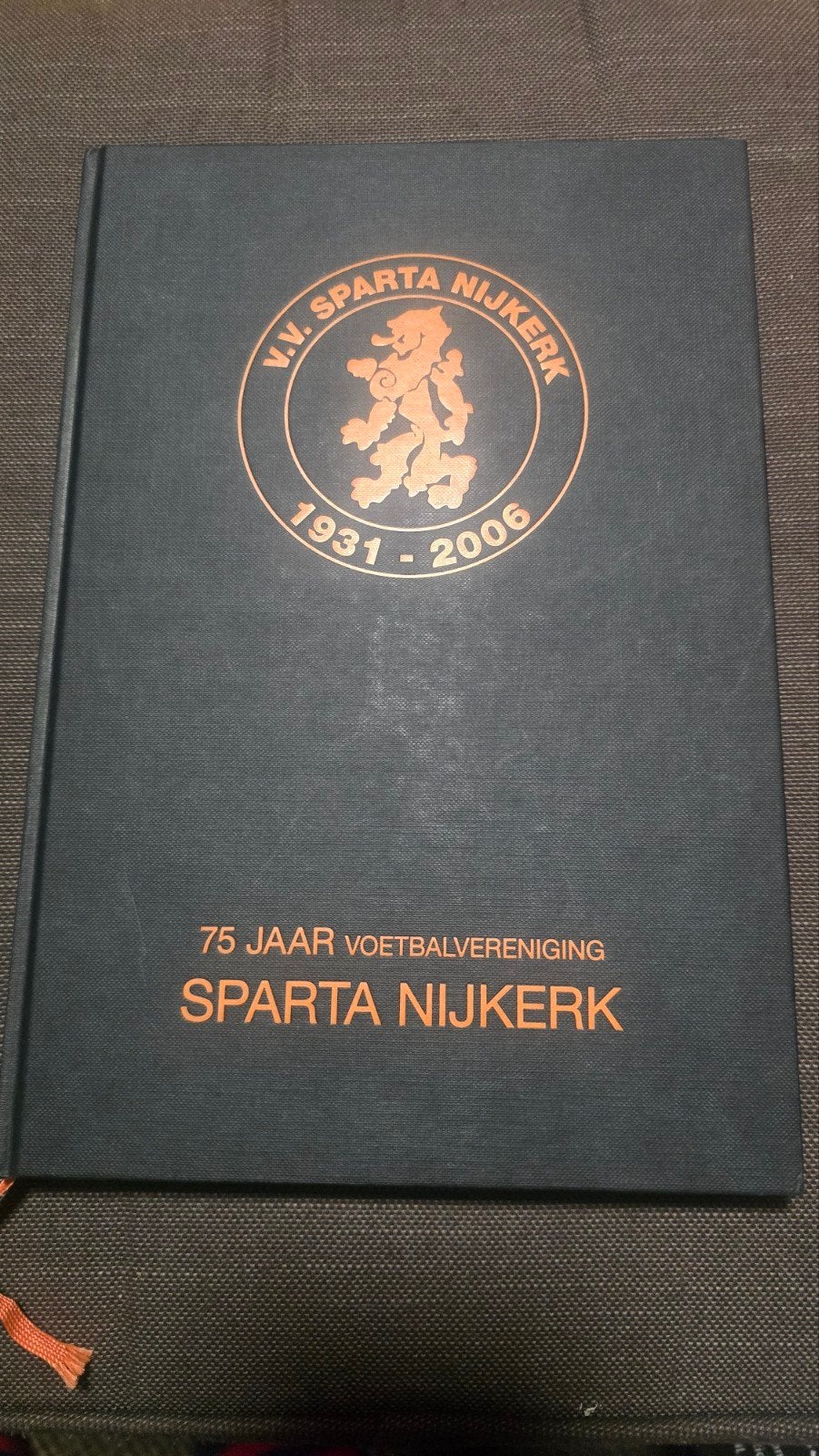 75 Jaar Voetbalvereniging Sparta Nijkerk Jubileumboek, Boeken, Ophalen of Verzenden, Zo goed als nieuw, Balsport