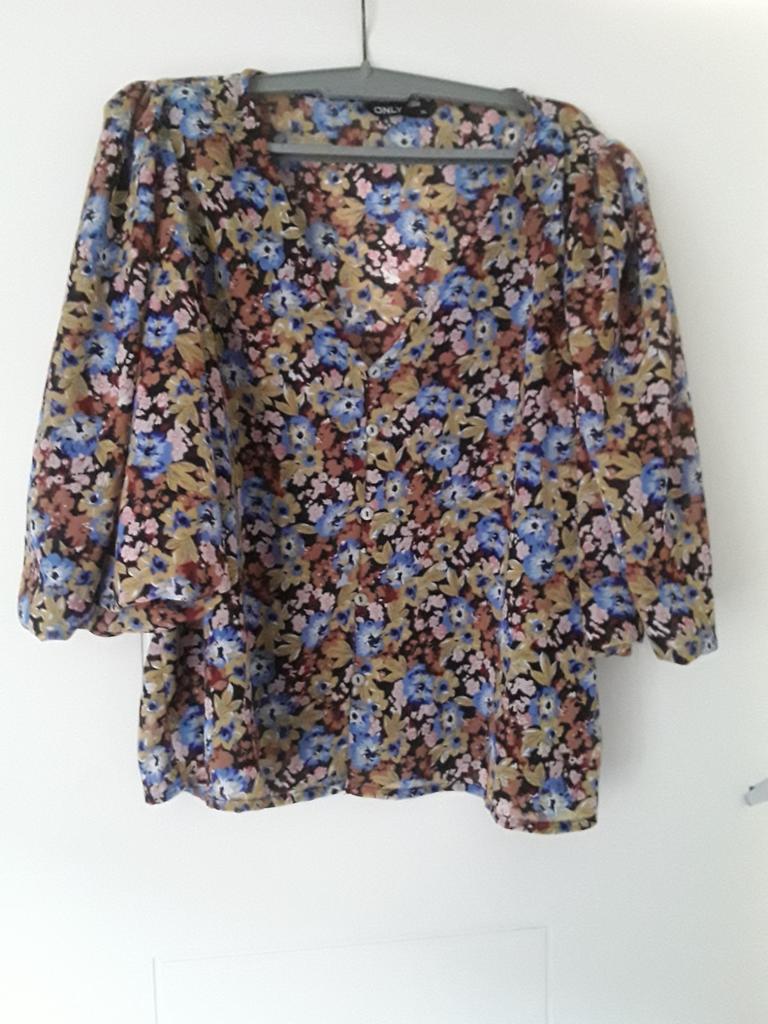 Gebloemde blouse maat L, Ophalen of Verzenden, Zo goed als nieuw