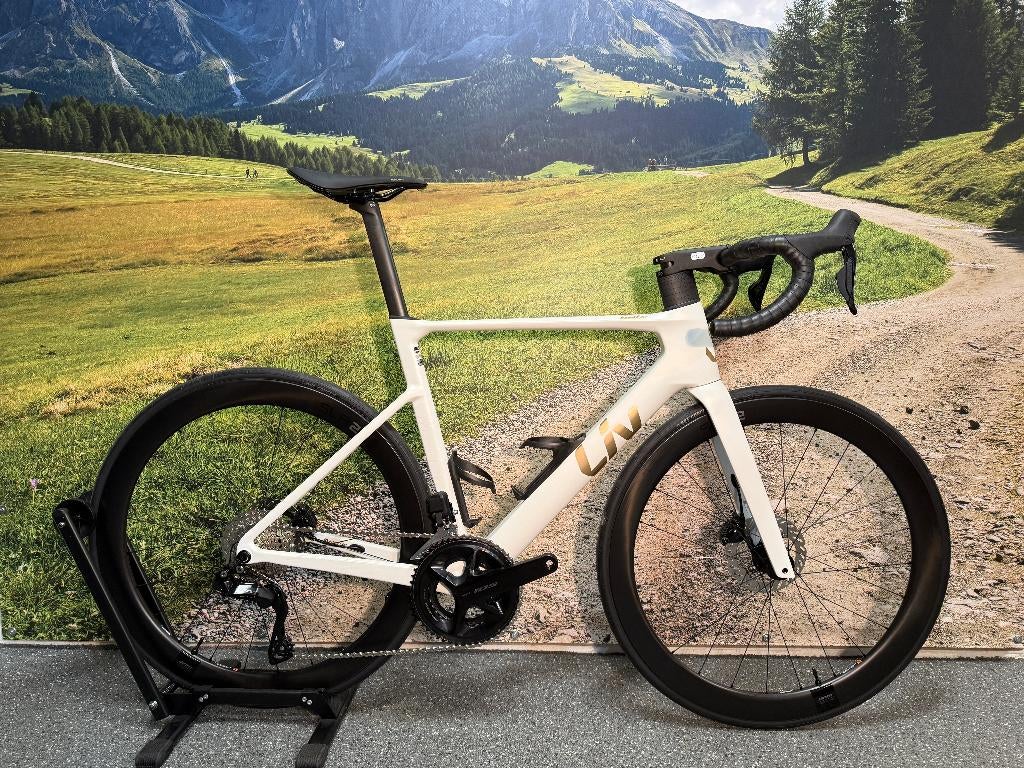 LIV EnviLiv Advanced 1 S 2026 105 DI2 Carbon Wielen € 4399,-, Fietsen en Brommers, Fietsen | Racefietsen, Ophalen, 28 inch, Carbon