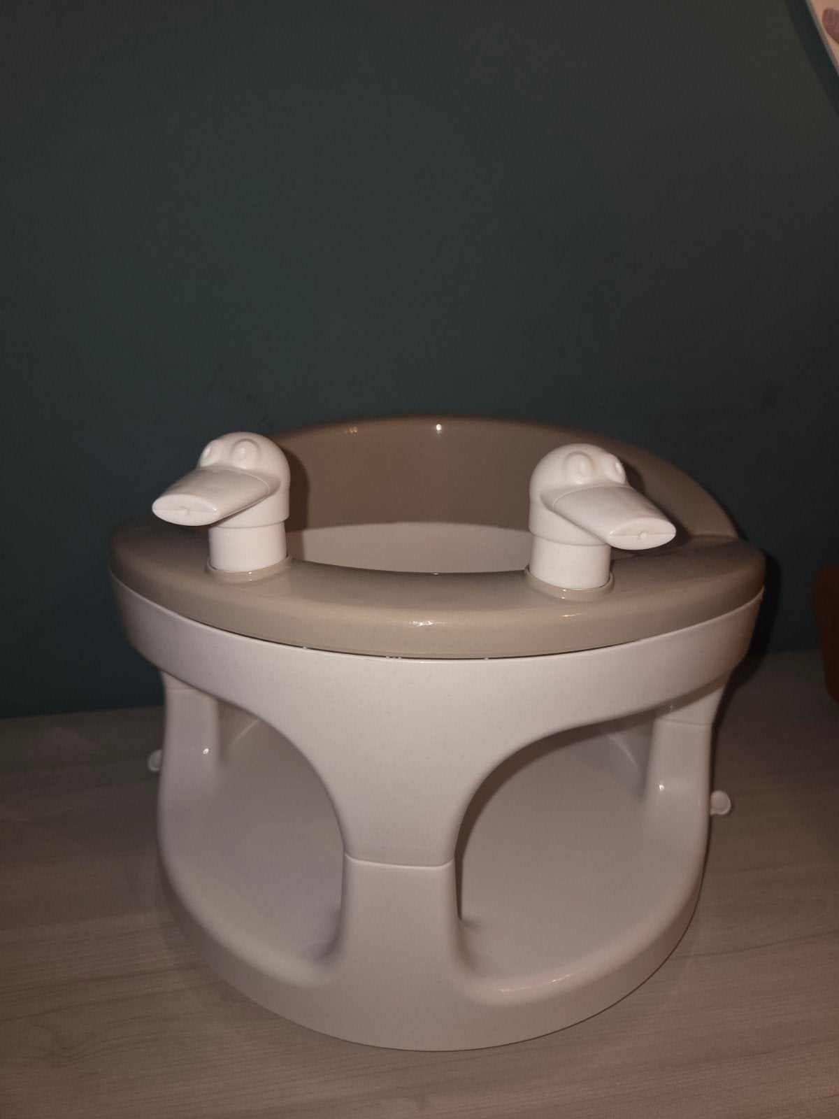 Baby badzitje met zuignappen - veilig en comfortabel, Overige merken, Gebruikt, Ophalen of Verzenden, Badzitje of Badring