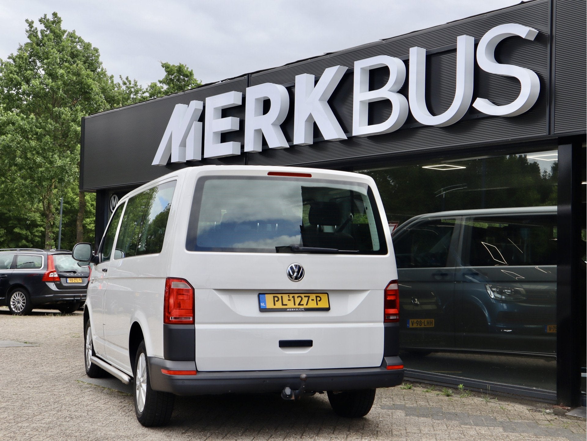 Volkswagen Transporter Kombi 2.0 TDI DSG 8 PERSOONS, Auto's, Gebruikt, 150 pk, 255 €/maand, 2500 kg