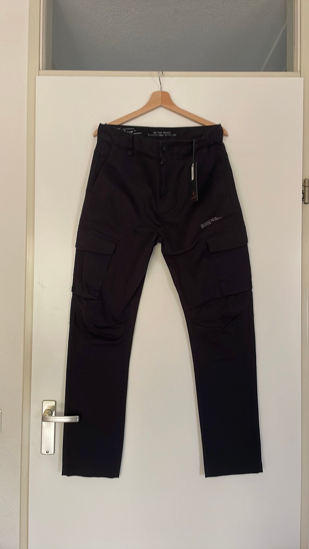 Zwarte cargo broek maat M NIEUW, Ophalen of Verzenden, Nieuw, Maat 48/50 (M), Zwart