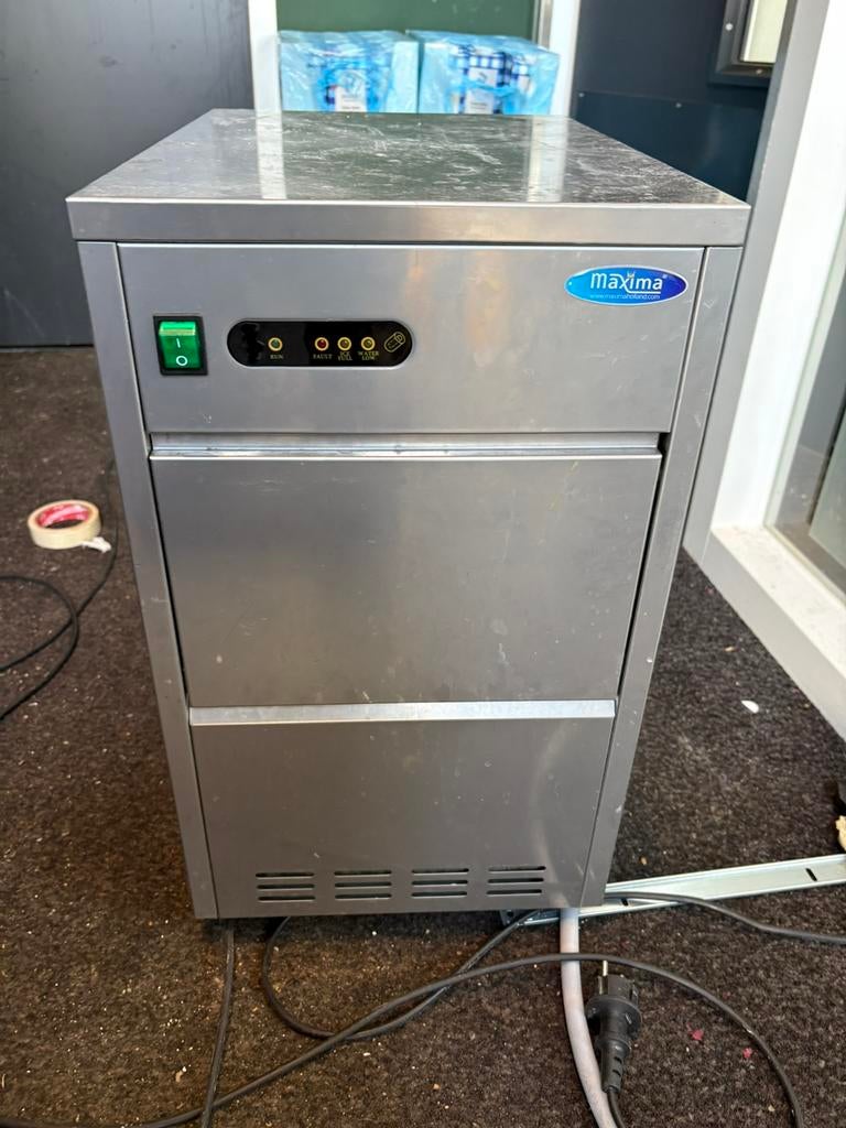 Maxima ijsmachine 24kg per dag, Witgoed en Apparatuur, Ophalen of Verzenden, Zo goed als nieuw
