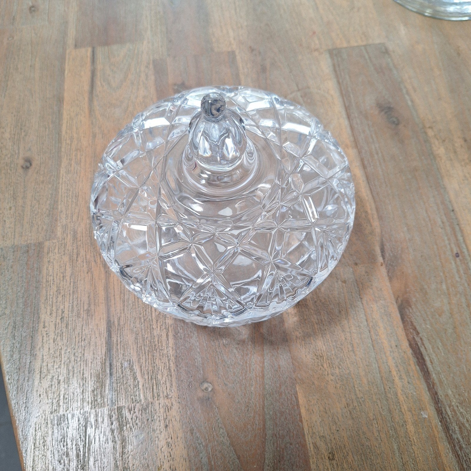 Glazen schaal met deksel - geslepen glas, Ophalen of Verzenden
