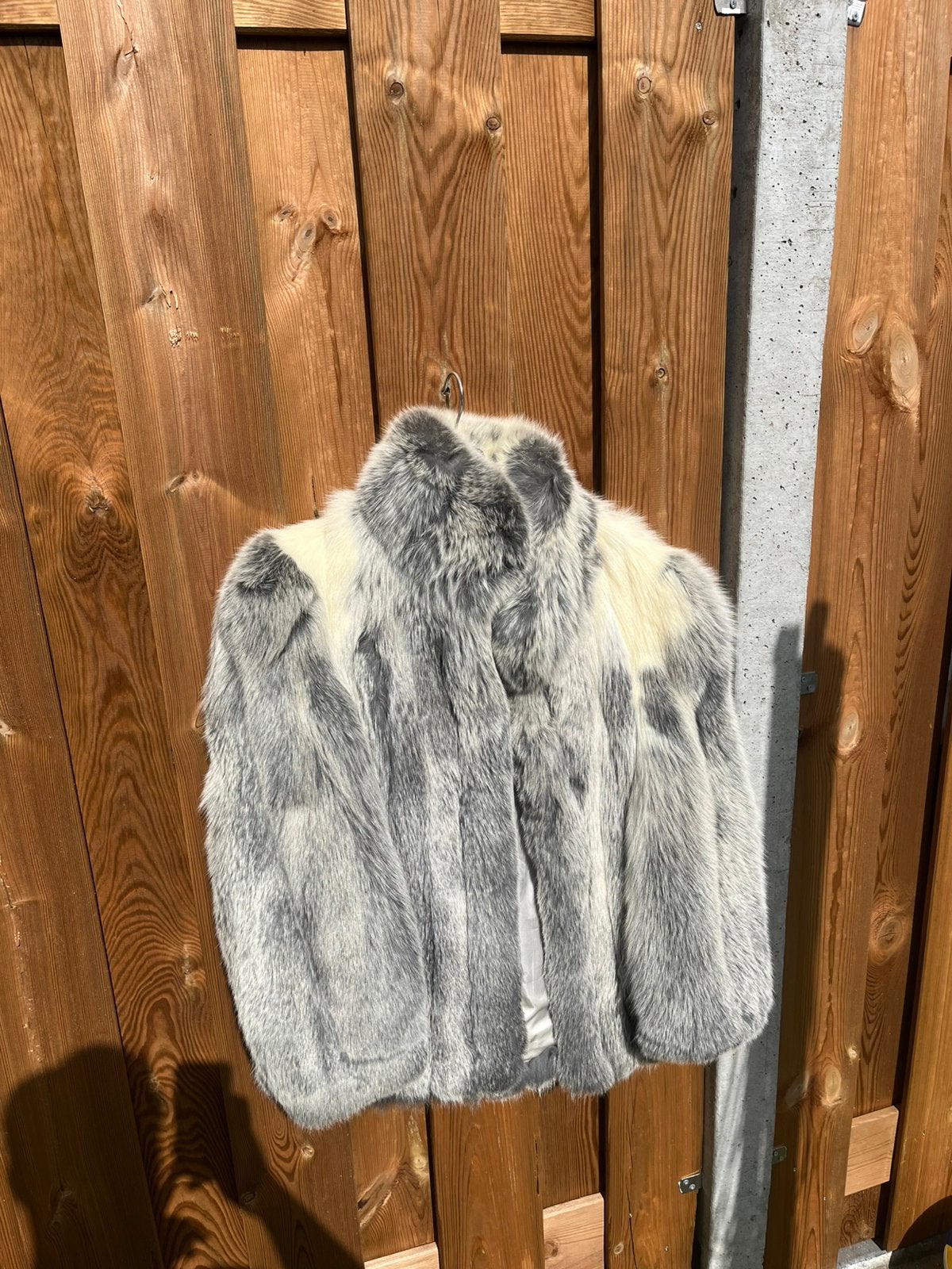 Echte bontjas, Kleding | Dames, Ophalen of Verzenden, Zo goed als nieuw, Maat 38/40 (M), Grijs