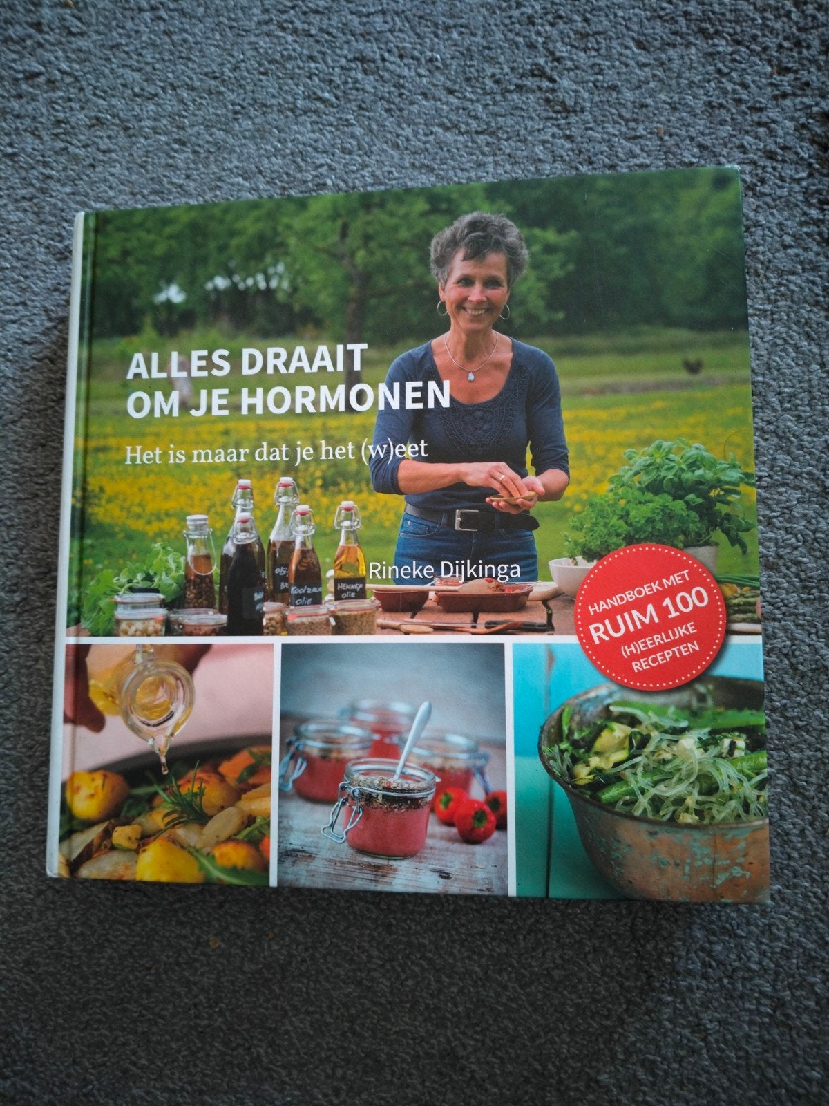 Alles Draait Om Je Hormonen - Rineke Dijkinga, Ophalen of Verzenden, Zo goed als nieuw, Gezondheid en Conditie, Rineke Dijkinga