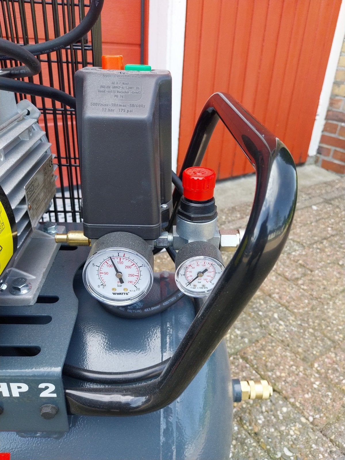 Nieuwe Nuair compressor 50 liter, 380v bar, 260 l/min, Ophalen, Nieuw, 25 tot 100 liter, 200 tot 400 liter/min