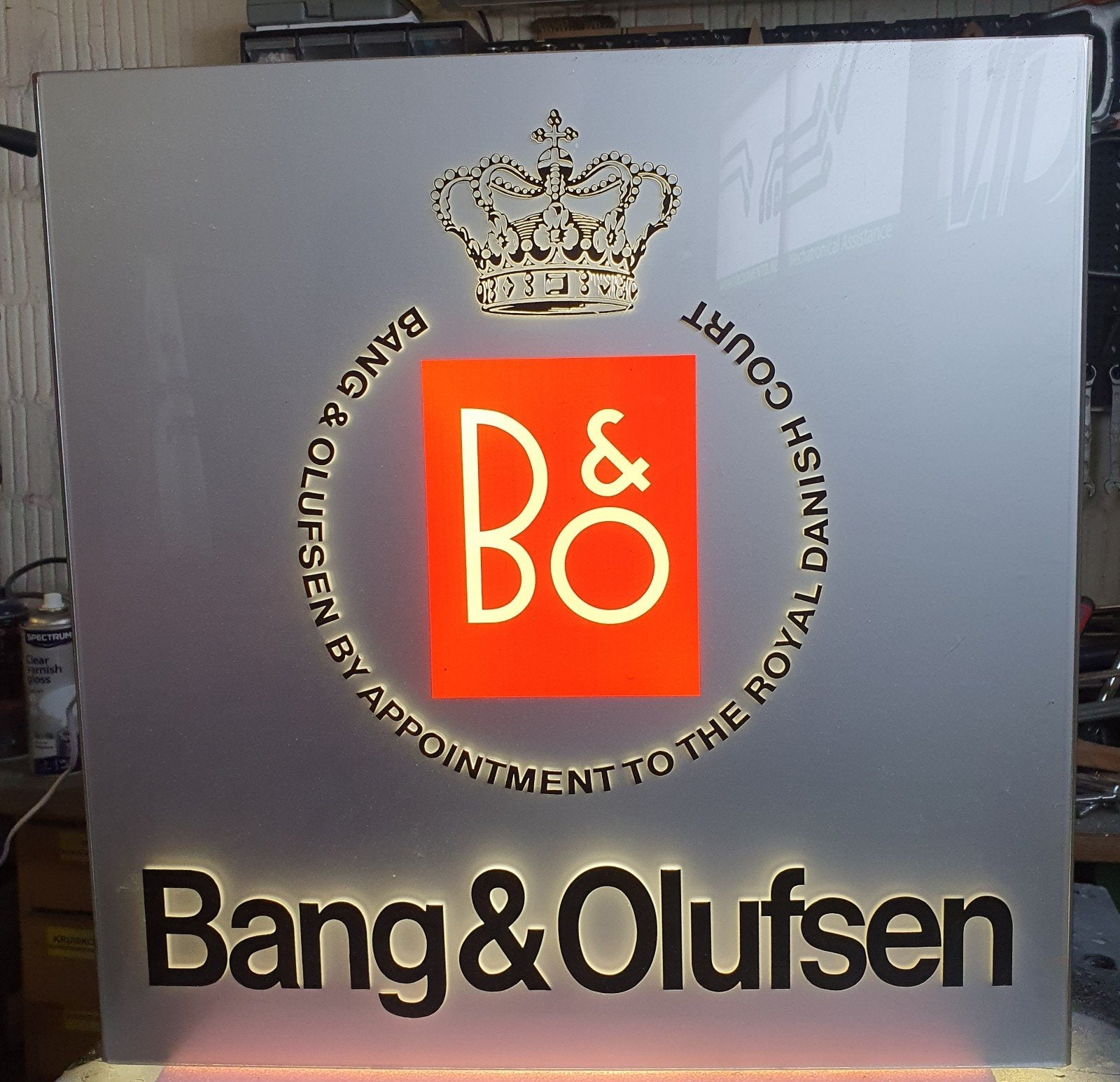 Bang & Olufsen Lichtbak Reclamebord - Uniek Design, Ophalen