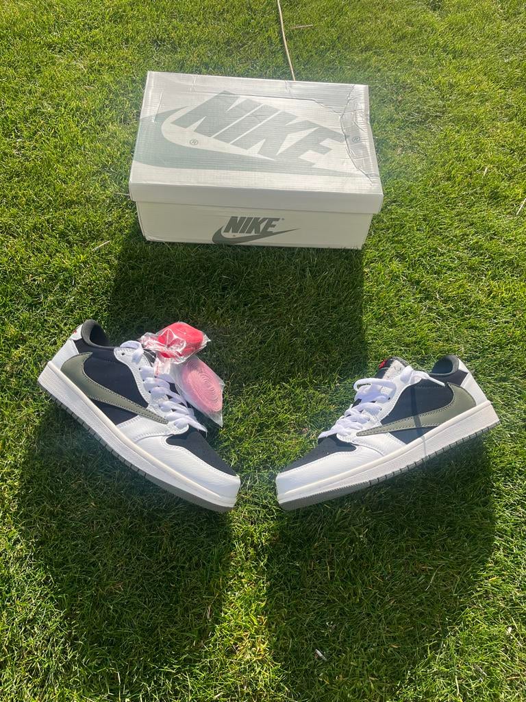 Travis Scott Sneakers - Maat 43 - Gloednieuw, Kinderen en Baby's, Verzenden, Zo goed als nieuw, Jongetje of Meisje, Schoentjes