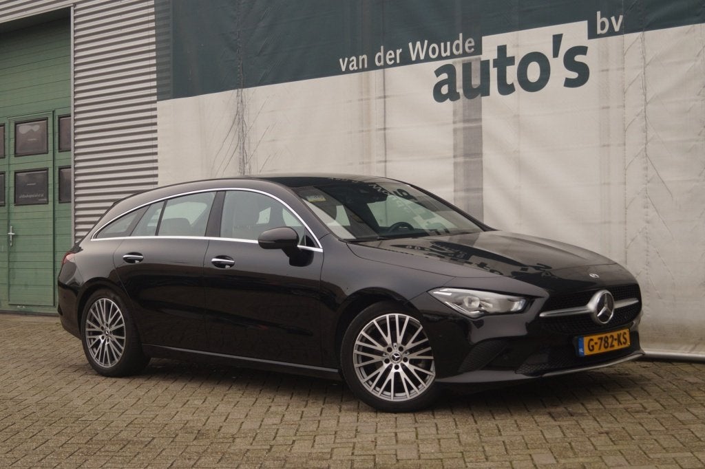 Mercedes-Benz CLA-Klasse Shooting Brake 180 Automaat Busines, 136 pk, Gebruikt, 4 cilinders, Leder en Stof
