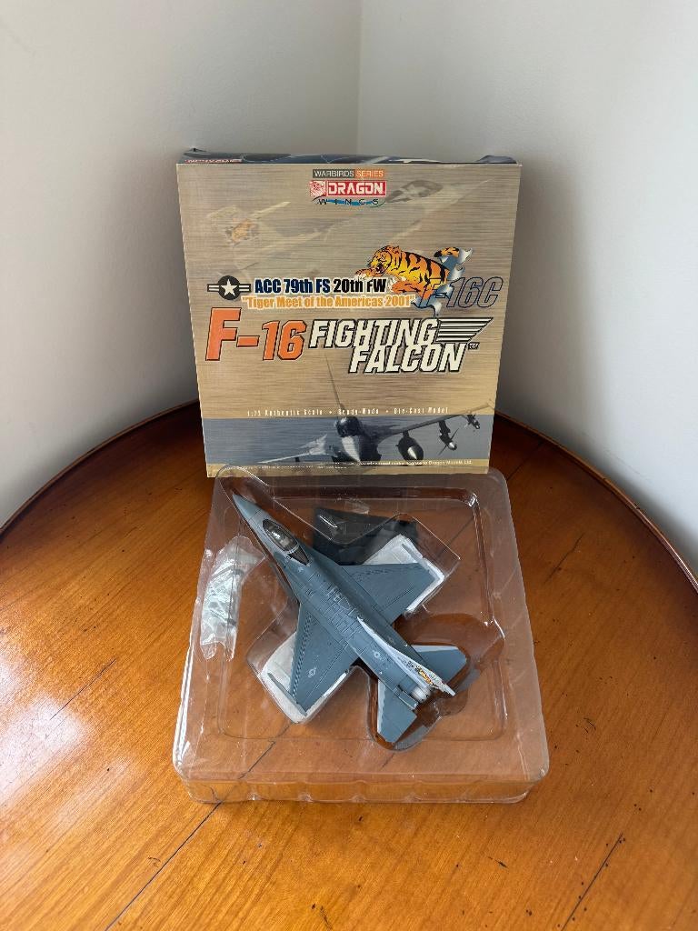 Dragon Wings 1:72 USAF F-16C Fighting Falcon Diecast 50008, Ophalen of Verzenden, Zo goed als nieuw, Schaalmodel