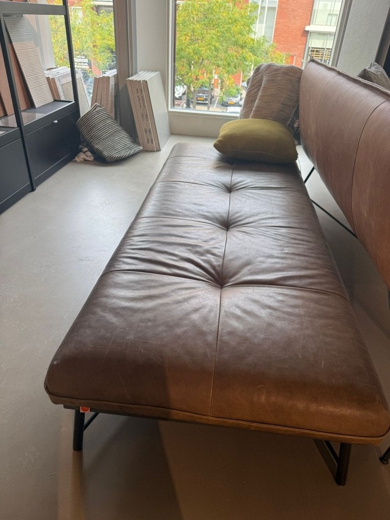 Showroom daybed/lounge Luxe Jess Design metaal leer naturel, Ophalen, Eenpersoons, Zo goed als nieuw, Minder dan 150 cm