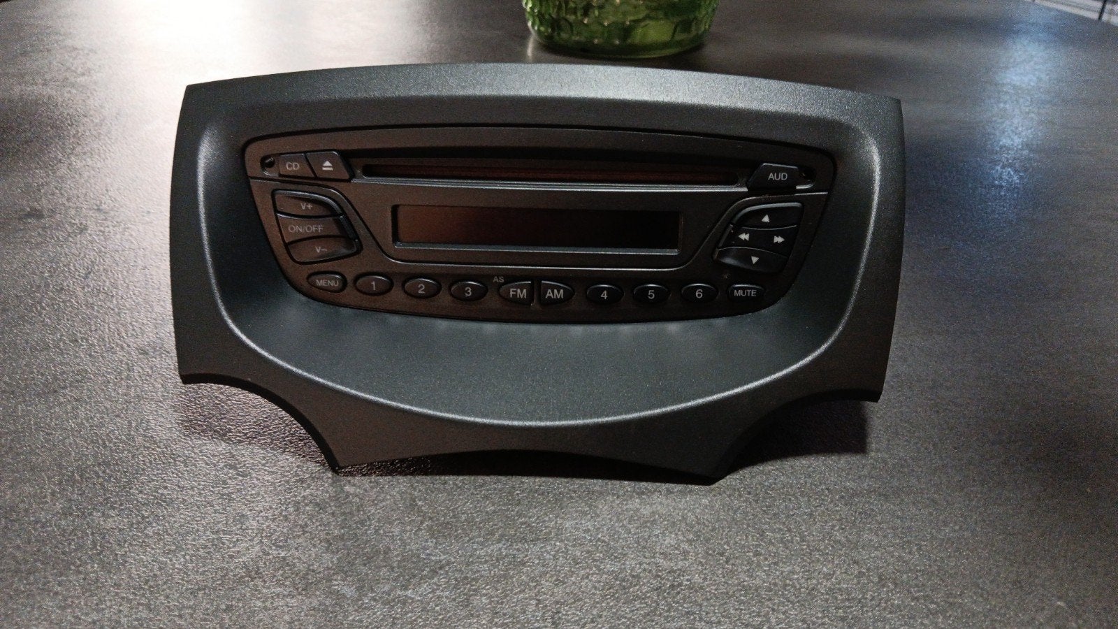 Radio/CD-speler voor de Ford ka (2012) - Zo goed als nieuw, Auto diversen, Ophalen, Zo goed als nieuw