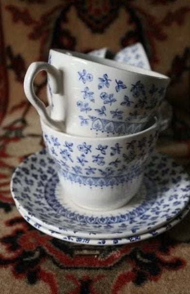4-Delig Servies (Bloemmotief), Huis en Inrichting, Gebruikt, Overige merken, Landelijk/Boerenbont, Onbekend