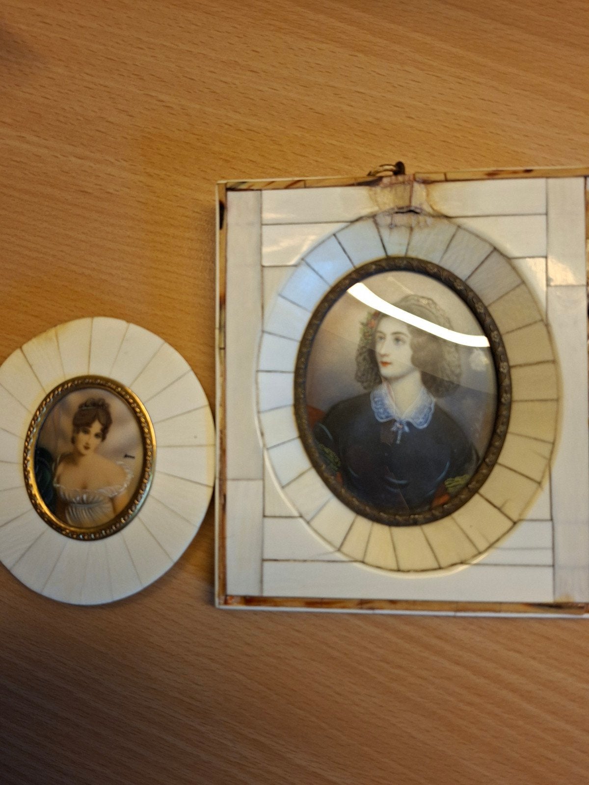 2 miniatuur protetten  een koop, Antiek en Kunst, Ophalen of Verzenden